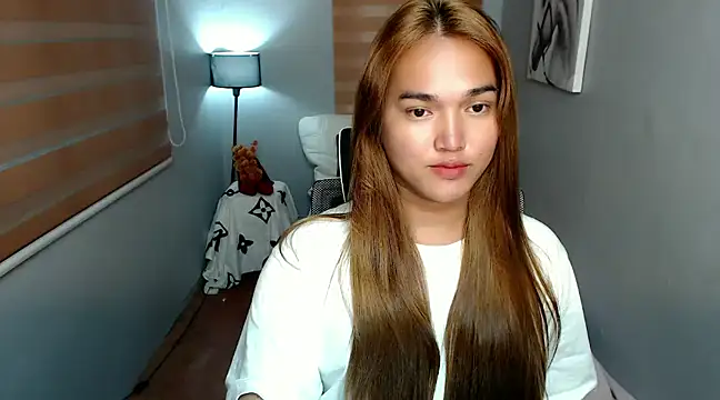 Snapshot of MoaningKylie chatting on 7, 12, 2024 MoaningKylie online show from 7, 12, 2024