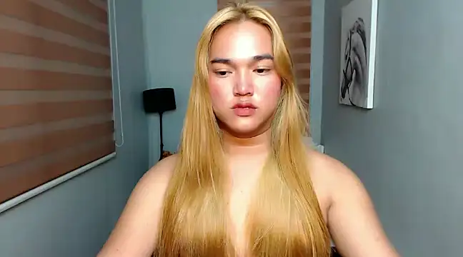 Snapshot of MoaningKylie chatting on 25, 1, 2025 MoaningKylie online show from 25, 1, 2025