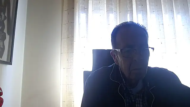 Snapshot of TonyComa chatting on 6, 5, 2026 TonyComa online show from 6, 5, 2026