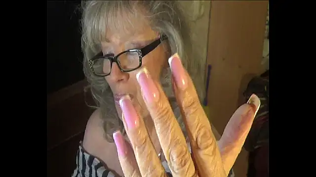 RoyalTits online show from 10, 4, 2026