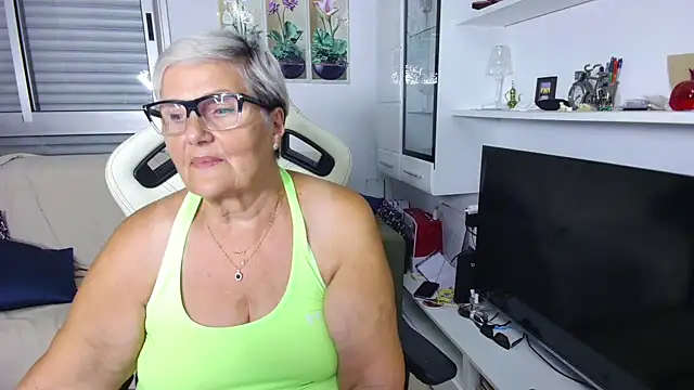 Selenna57 online show from 15, 7, 2026