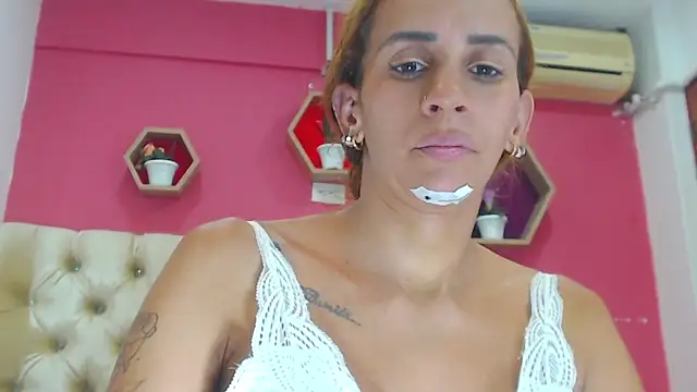 Amber Moore online show from 14, 3, 2025