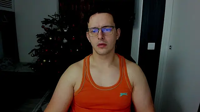 sexxymuscles4u online show from 6, 1, 2026