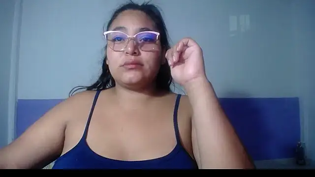 Snapshot of sirena_15 chatting on 4, 5, 2026 sirena 15 online show from 4, 5, 2026