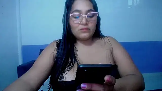 Snapshot of sirena_15 chatting on 7, 6, 2026 sirena 15 online show from 7, 6, 2026