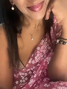 Snapshot of naughtyjaanu chatting on 5, 3, 2025 naughtyjaanu online show from 5, 3, 2025