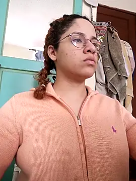 EmmaMelissa0521 online show from 22, 9, 2025