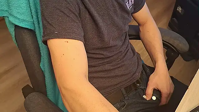 Snapshot of Danyell_K287 chatting on 8, 5, 2026 Danyell K287 online show from 8, 5, 2026