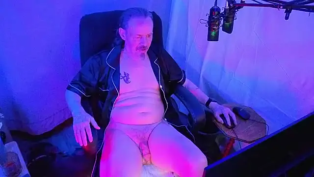 Snapshot of Richy__Rich_ chatting on 15, 5, 2026 Richy Rich online show from 15, 5, 2026