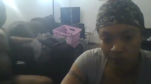 Snapshot of realninafame chatting on 2, 10, 2025 realninafame online show from 2, 10, 2025