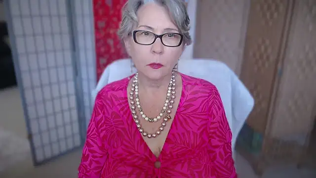 petradaniels online show from 14, 7, 2026