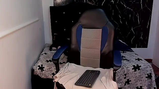 Snapshot of Lu_doll chatting on 3, 11, 2025 Lu doll online show from 3, 11, 2025