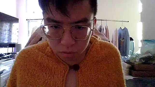 Snapshot of charlie_xdd chatting on 19, 1, 2025 charlie xdd online show from 19, 1, 2025