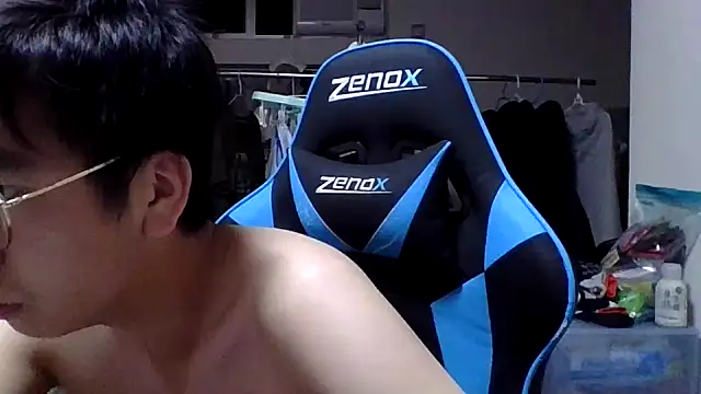 Snapshot of charlie_xdd chatting on 15, 3, 2025 charlie xdd online show from 15, 3, 2025