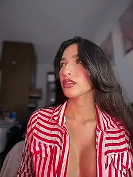 Snapshot of DulceLenns chatting on 2, 2, 2026 DulceLenns online show from 2, 2, 2026