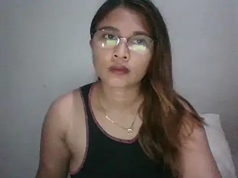 Snapshot of wildsexypinay33x chatting on 21, 12, 2024 wildsexypinay33x online show from 21, 12, 2024