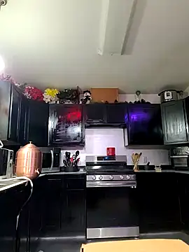 ScarletCallings420 online show from 11, 1, 2025