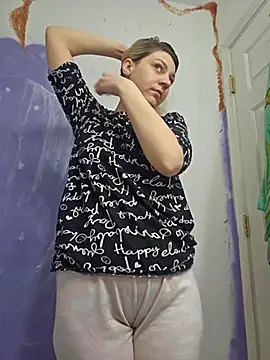 ScarletCallings420 online show from 28, 2, 2025