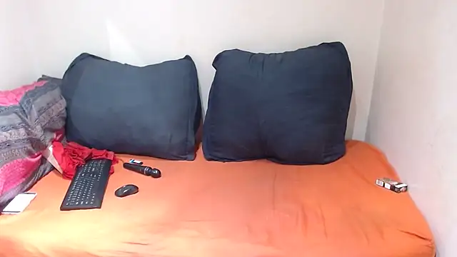 Snapshot of xGIANTEBONY30x chatting on 21, 11, 2025 xGIANTEBONY30x online show from 21, 11, 2025