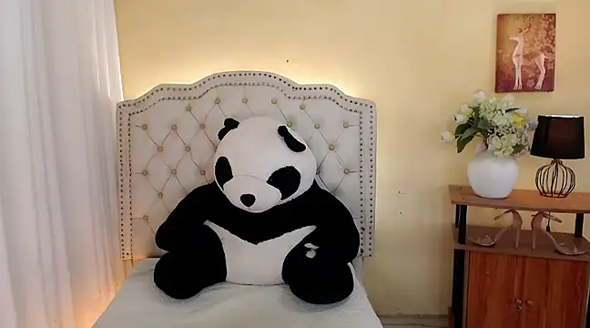 DreamLADYBOY online show from 9, 3, 2025