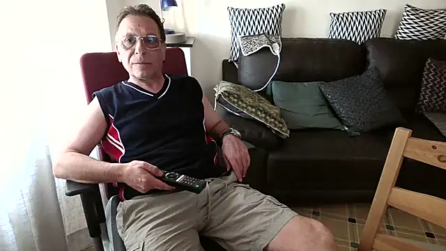 Snapshot of HETEREOMAN chatting on 24, 6, 2026 HETEREOMAN online show from 24, 6, 2026