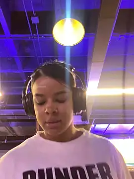 Snapshot of trianawhite chatting on 3, 12, 2024 trianawhite online show from 3, 12, 2024