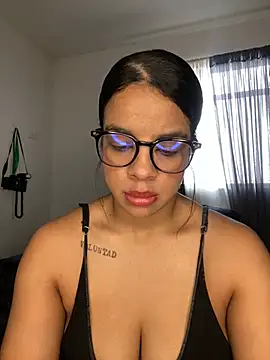 trianawhite online show from 10, 3, 2026