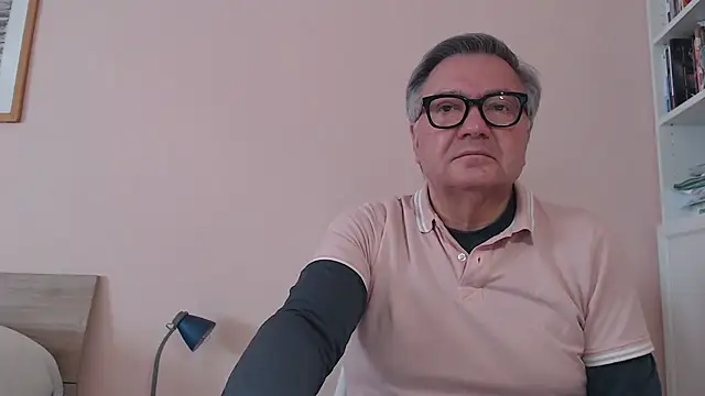 Snapshot of YOU6me chatting on 3, 2, 2026 YOU6me online show from 3, 2, 2026