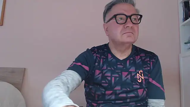 Snapshot of YOU6me chatting on 11, 2, 2026 YOU6me online show from 11, 2, 2026