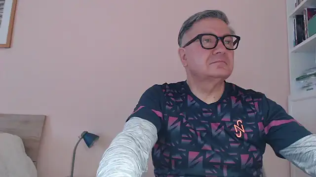 Snapshot of YOU6me chatting on 12, 2, 2026 YOU6me online show from 12, 2, 2026