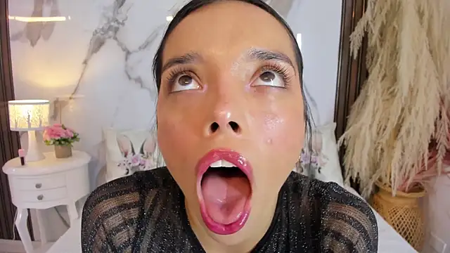 Snapshot of hannahill69 chatting on 16, 7, 2026 hannahill69 online show from 16, 7, 2026