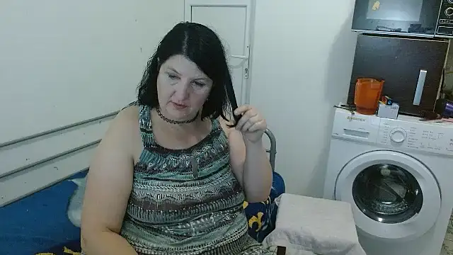 RidemerafSuzana online show from 3, 1, 2025