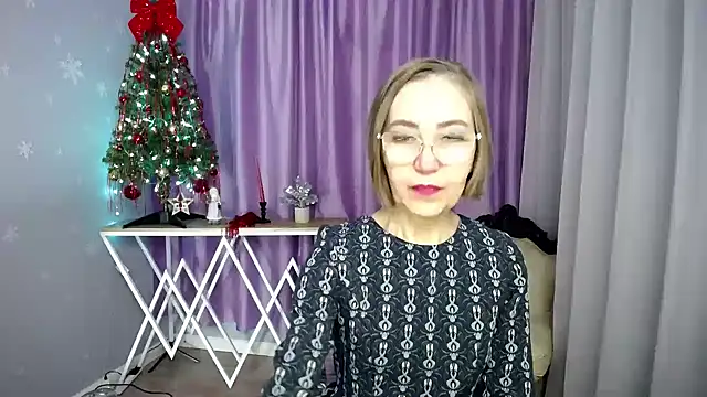 queen a n i online show from 2, 2, 2026