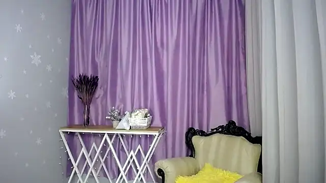 Snapshot of queen_a_n_i chatting on 28, 4, 2026 queen a n i online show from 28, 4, 2026