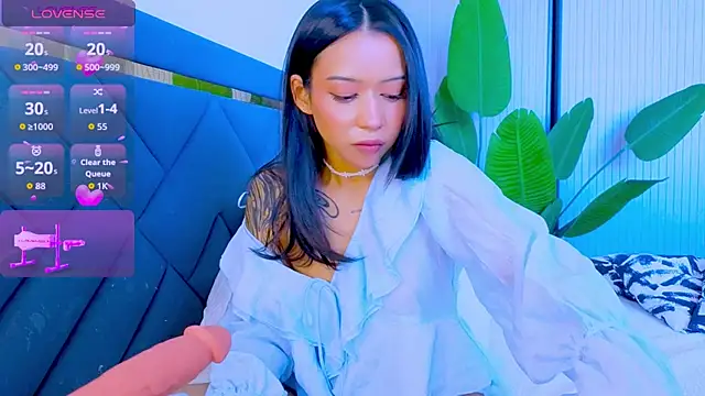 Mia Tin online show from 20, 4, 2026