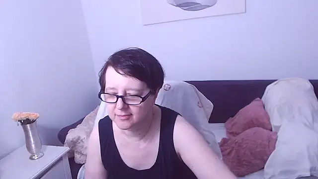 Snapshot of ChristaRose chatting on 11, 6, 2026 ChristaRose online show from 11, 6, 2026