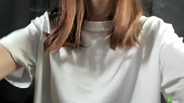 Courtney Luv online show from 25, 11, 2025