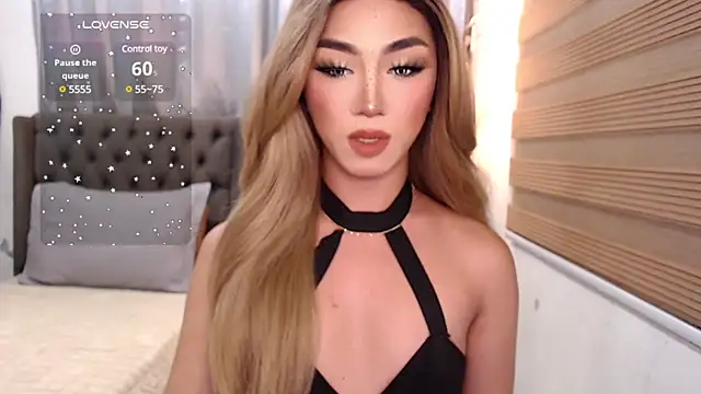 Local Hoelyx online show from 4, 1, 2025