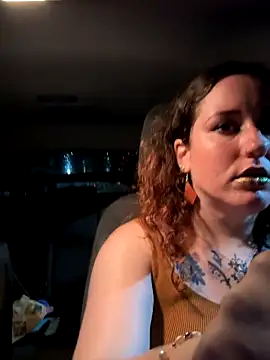 poppergirl69 online show from 4, 10, 2025