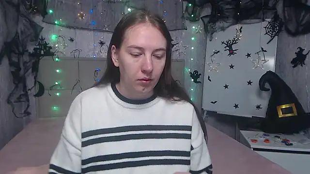 Snapshot of KaleyReed chatting on 16, 10, 2025 KaleyReed online show from 16, 10, 2025