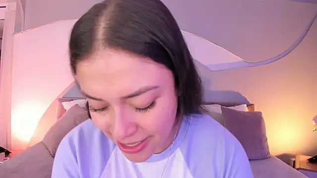 Nicolle W online show from 11, 9, 2025