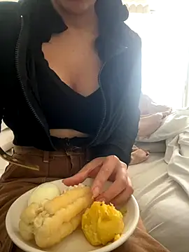 DulceMya6 online show from 3, 11, 2025