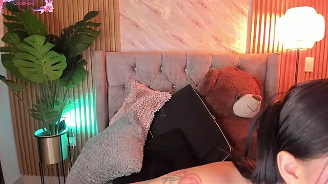 Snapshot of karol_green_ chatting on 20, 4, 2026 karol green online show from 20, 4, 2026