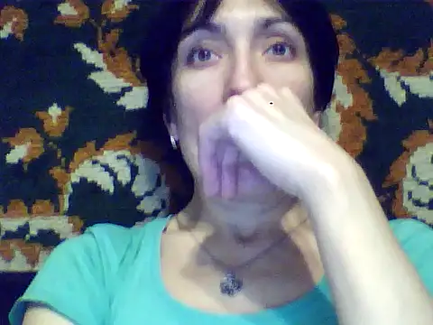 SunnyAmorre online show from 11, 11, 2025