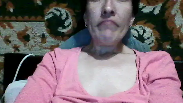 Snapshot of SunnyAmorre chatting on 6, 5, 2026 SunnyAmorre online show from 6, 5, 2026