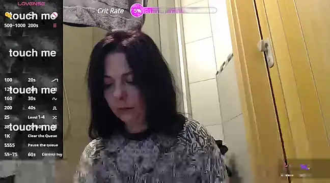 LaraLoviaAndFriends online show from 4, 1, 2025