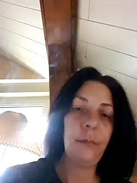 LaraLoviaAndFriends online show from 21, 2, 2025