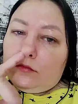 Rini333 online show from 9, 9, 2025