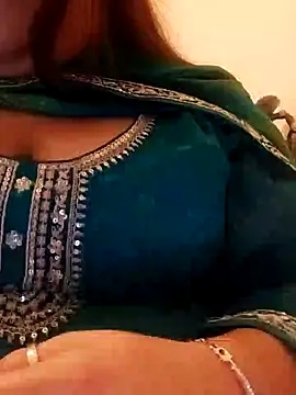 Snapshot of Srishtijain51 chatting on 31, 10, 2025 Srishtijain51 online show from 31, 10, 2025