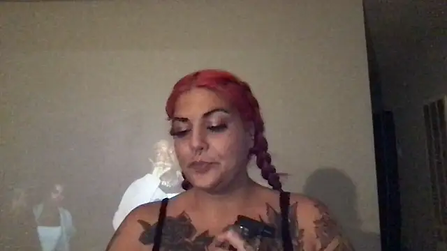 Snapshot of ShineyQuinn chatting on 26, 2, 2026 ShineyQuinn online show from 26, 2, 2026